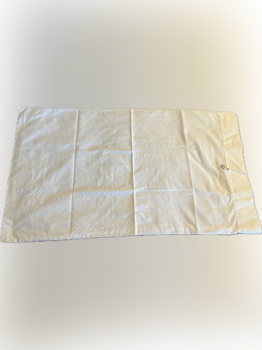 💥 Vintage Monogramed “P” Cream Standard Size Pillowcase Bedding Accent